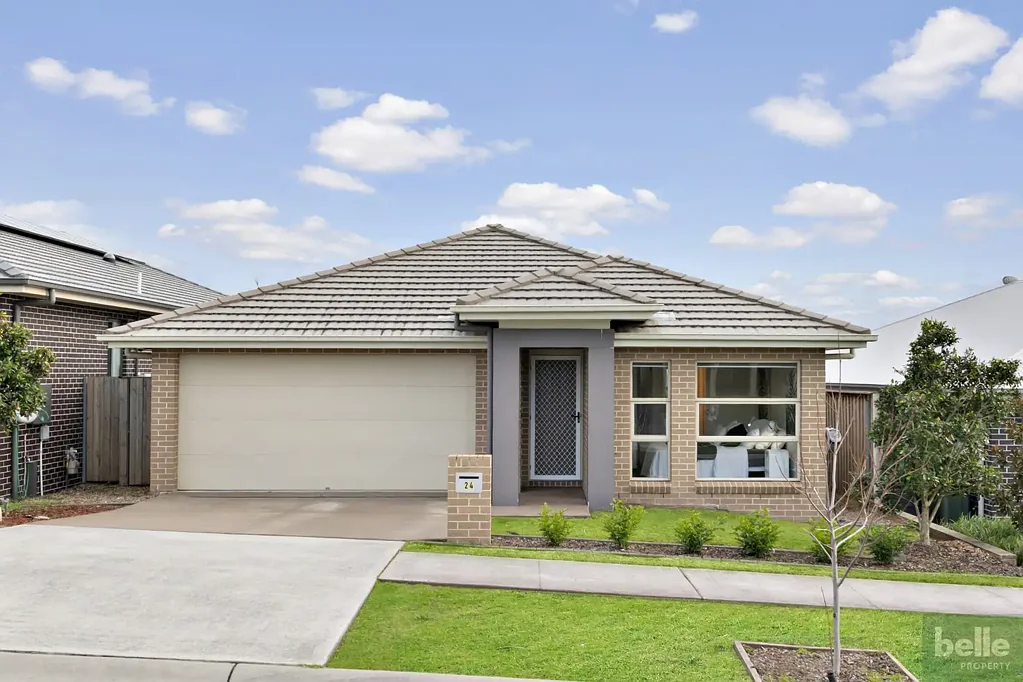 24 Mclaurin Avenue, Oran Park, NSW 2570