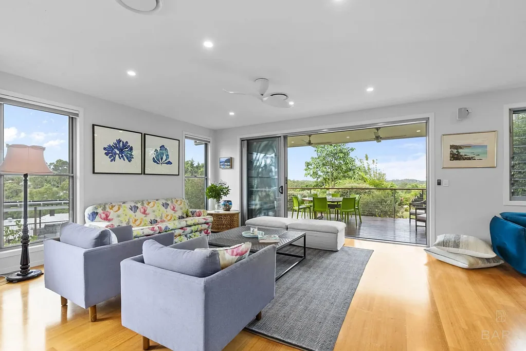 76 Gibson Crescent, Bellbowrie, QLD 4070