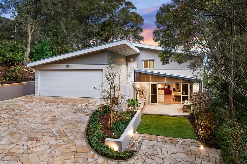 Bayview 4ਬੈੱਡਰੂਮ Embrace Architectural Sophistication in Nature�s Sanctuary