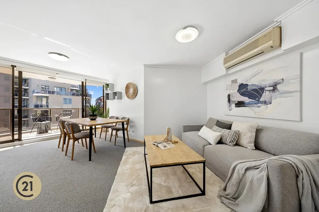 LIFESTYLE IN THE HEART OF THE CBD | STYLE, COMFORT & CONVENIENCE