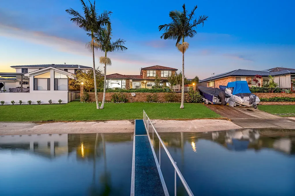 Port Macquarie 3部屋 The Timeless Allure of Waterfront Living