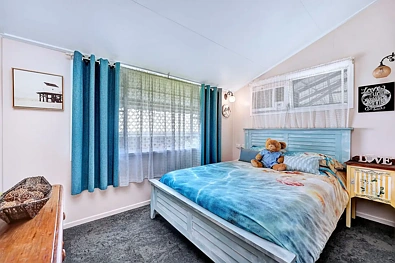 4 FREDERICK STREET, Biggenden, QLD 4621, 5房, 2浴, House