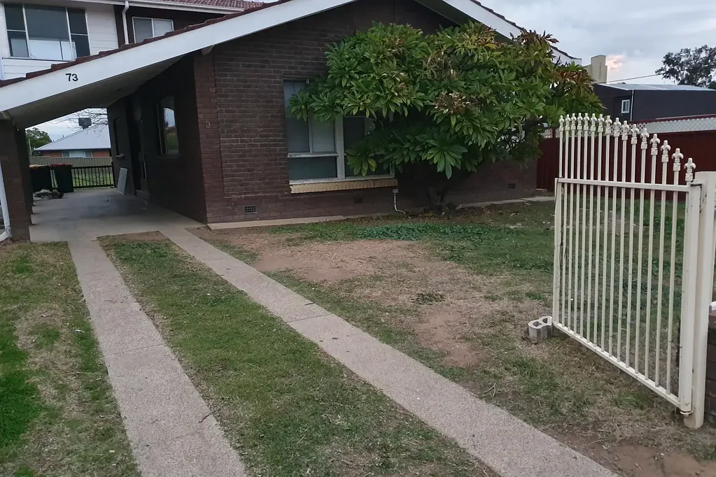 Three Bedroom House - Central West Tamworth