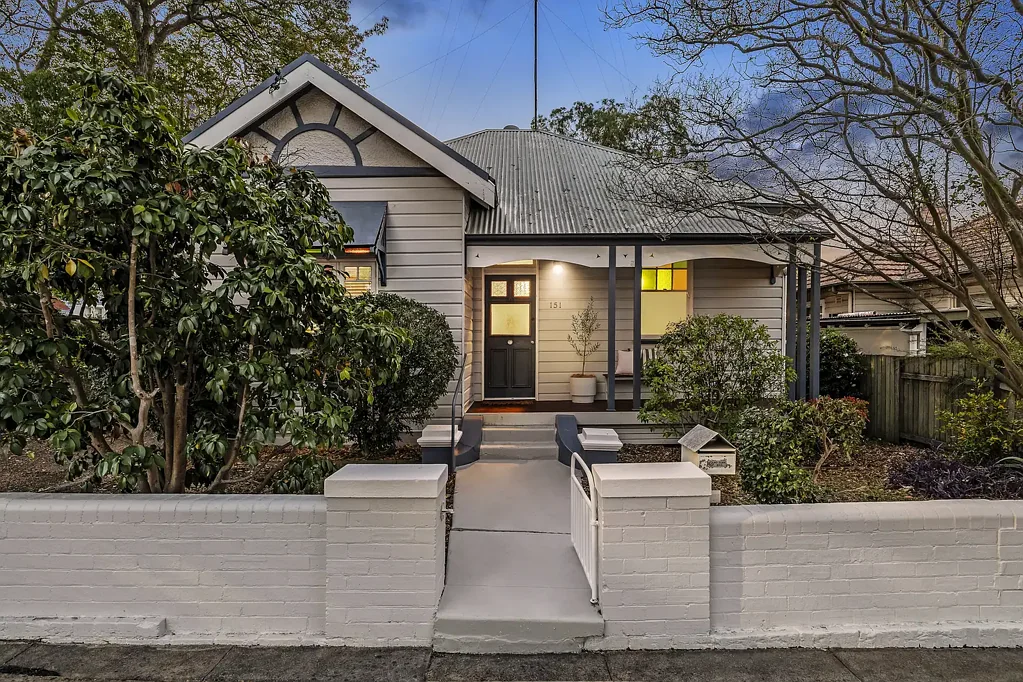 East Maitland 3 Bedroom Old-World Romance with Scope to Increase Value