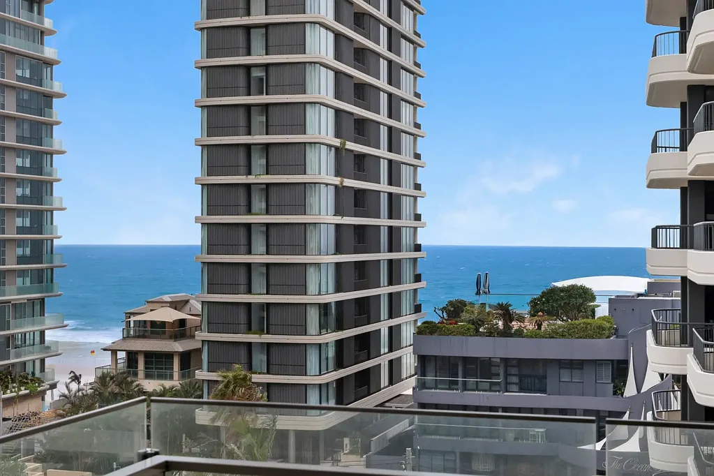 Main Beach 3房  COLLAPSED CONTRACT OPPORTUNITY & BIG PRICE REDUCTION!