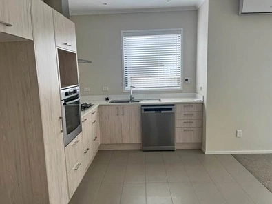 SINGLE LEVEL - 2 BEDROOM HOME