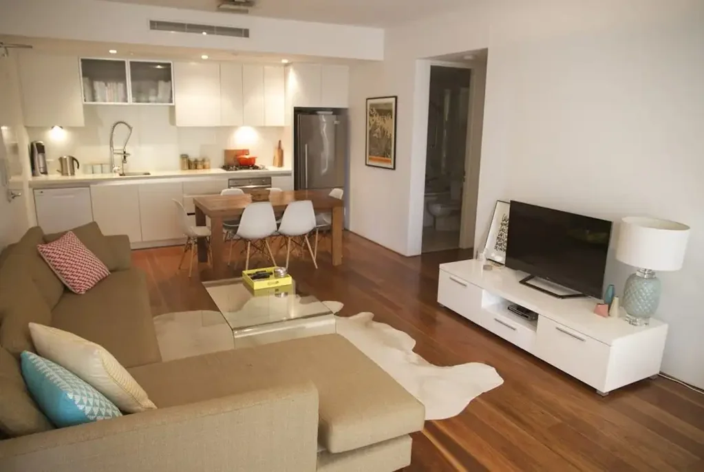 Chic, Light Filled One Bedroom Apartment With Parking