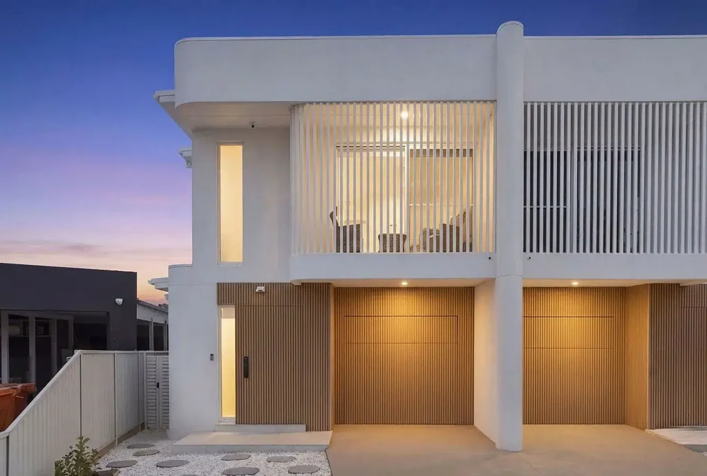 Light-Filled Architectural Residence with Swimming Pool
