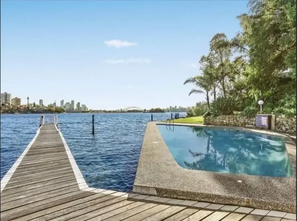 Point Piper Absolute Waterfront 3 Br Harbour Views Furnished/Unfurnished