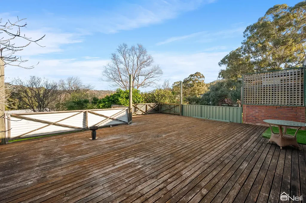 Kelmscott 2ਬੈੱਡਰੂਮ VIEWS AND OPPORTUNITY IN AN UNBEATABLE LOCATION!