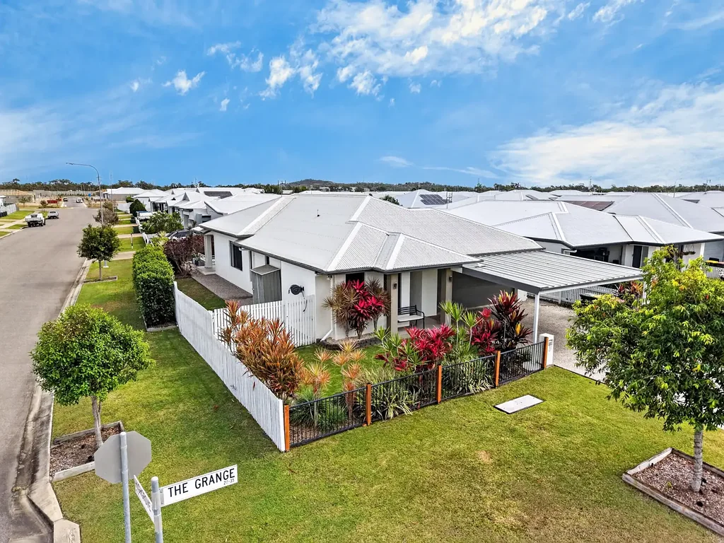 Shaw 4બેડરૂમ The Perfect Family Home in a Suburb with a Bright Future