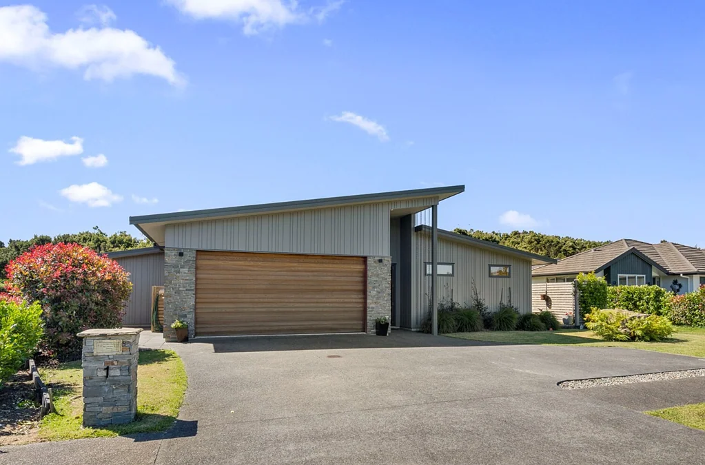 Mangawhai Heads 3房  Entertainers paradise in a tranquil setting