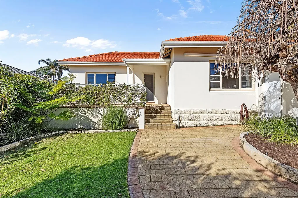 6 Mira Mar Street, Doubleview, WA 6018