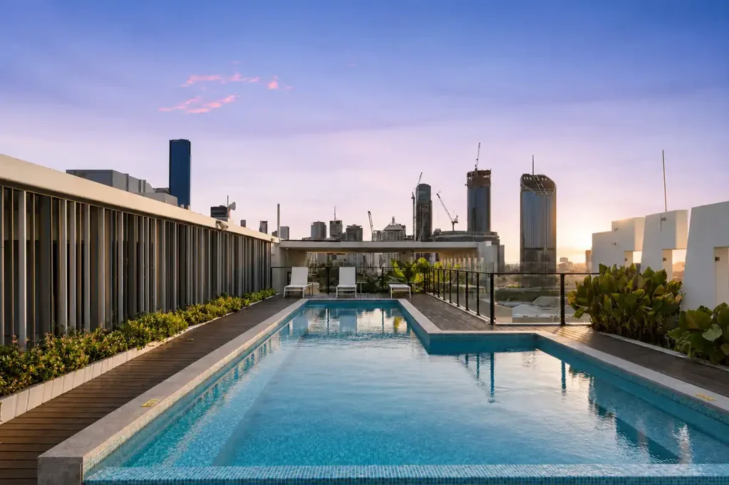 South Brisbane 2غرفة نوم Blue Chip Southbank 2 Bed, 2 Bath, Meters to Everything! Sellers Relocating - Must be Sold!