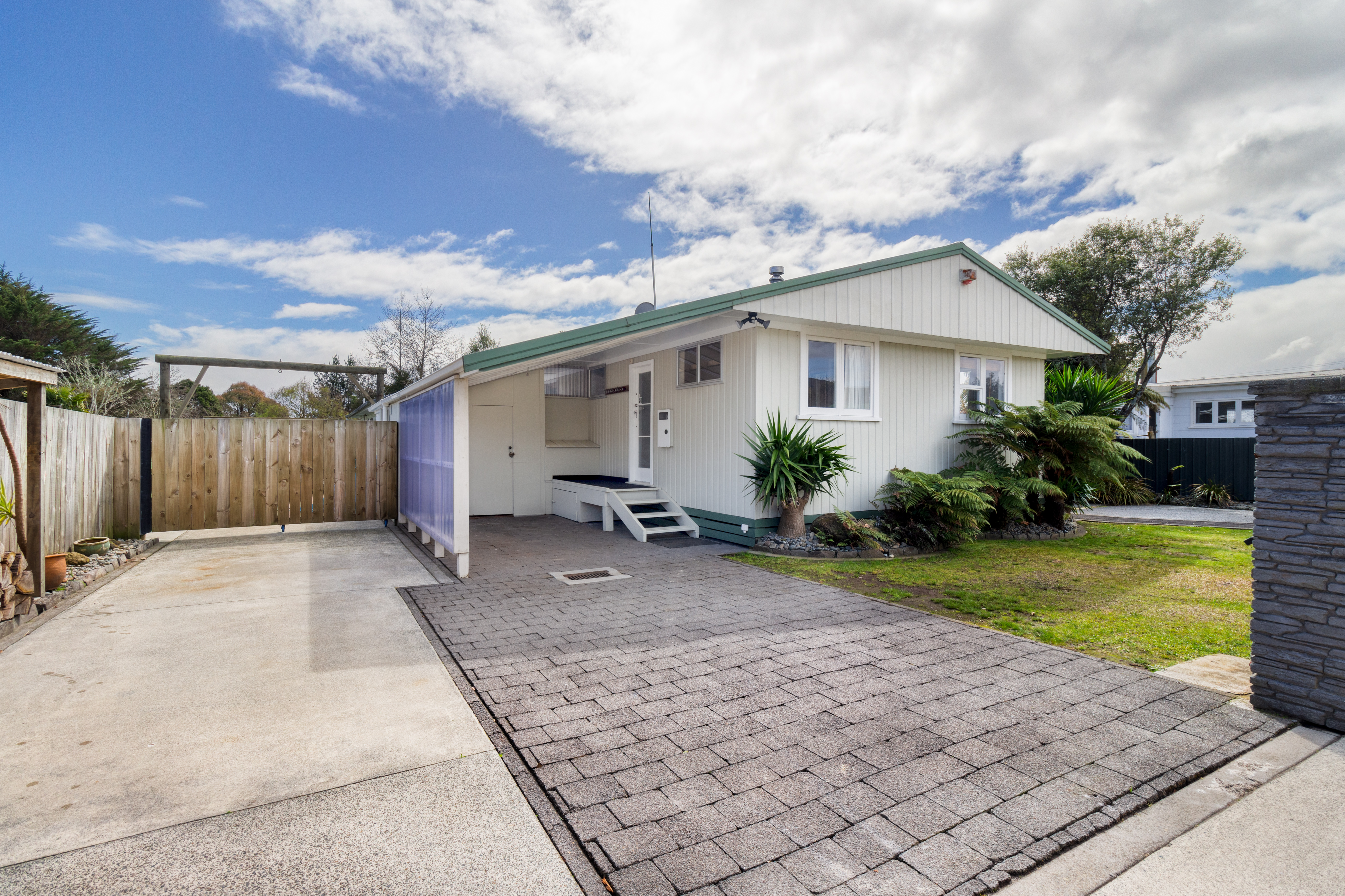 21a Charles Road, Hannahs Bay, Rotorua, 2 Kuwarto, 1 Banyo