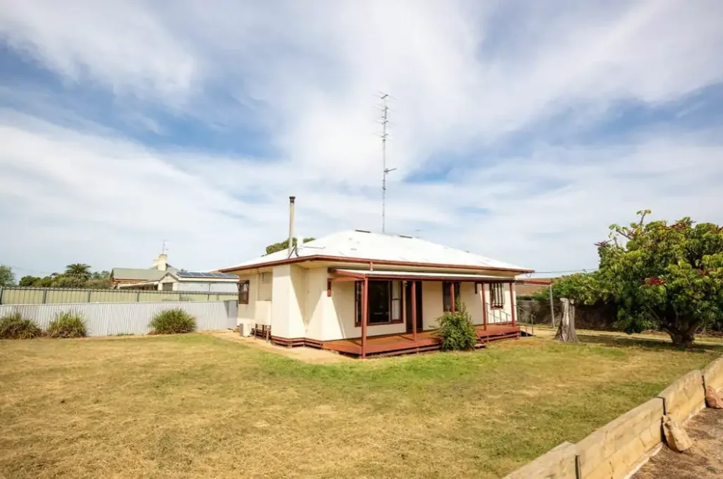 Charming Country Living - Affordable & Low Maintenance