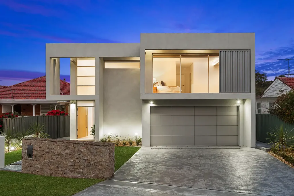 Hurstville Grove 6બેડરૂમ Crafted for Contemporary Living and Family Comfort