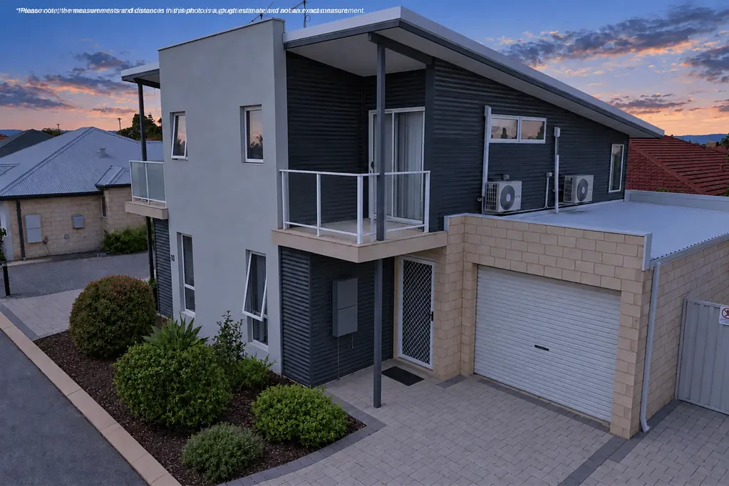 Canning Vale 4 Slaapkamer Caladenia Primary School zone! Spacious 4-Bedroom Townhouse with Balcony & Generous Private Courtyard