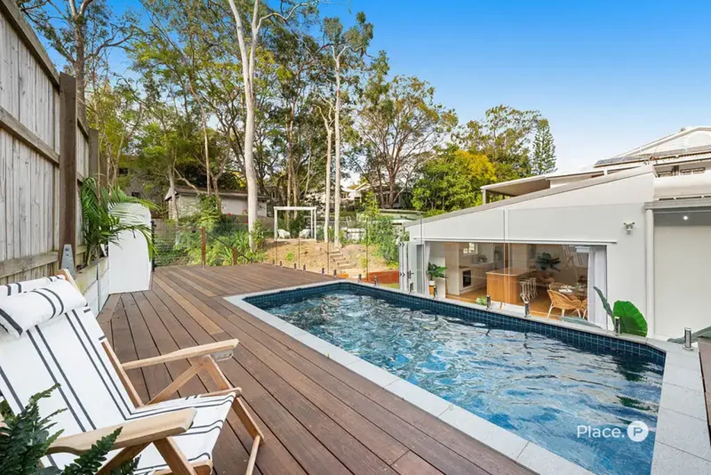 Holland Park 3कमरा Sophisticated Low-Maintenance Living in the Heart of Holland Park