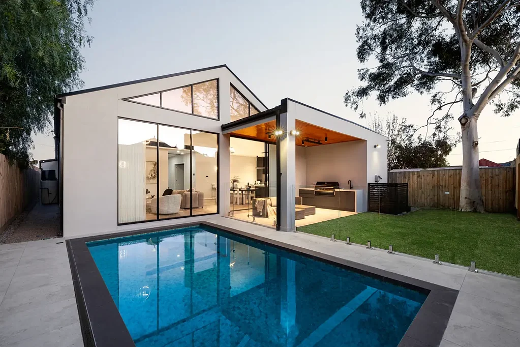 9 Lincoln Road, Essendon, VIC 3040