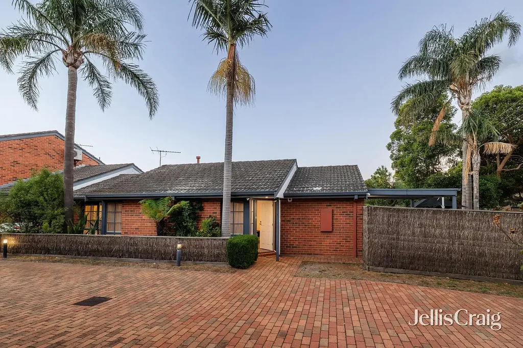 1/27-29 Victor Road, Bentleigh East, VIC 3165