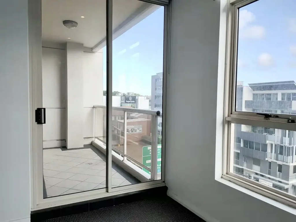 Modern one bedroom apartment in Waterloo for lease