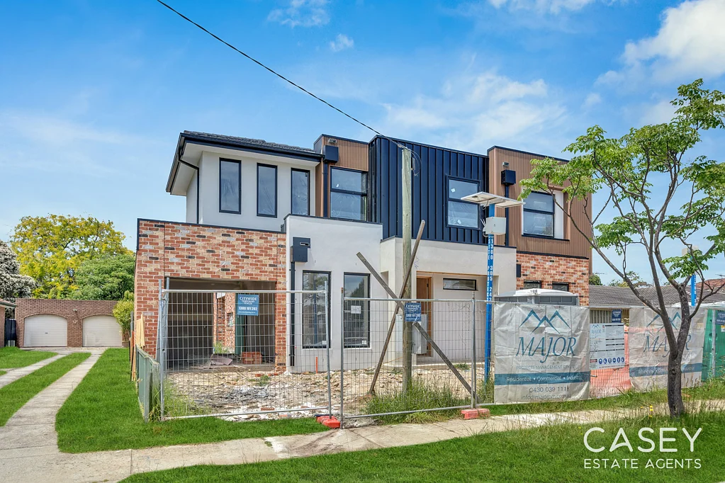 Berwick 4 Bedroom A Brand New Luxurious Start in the heart of OLD BERWICK