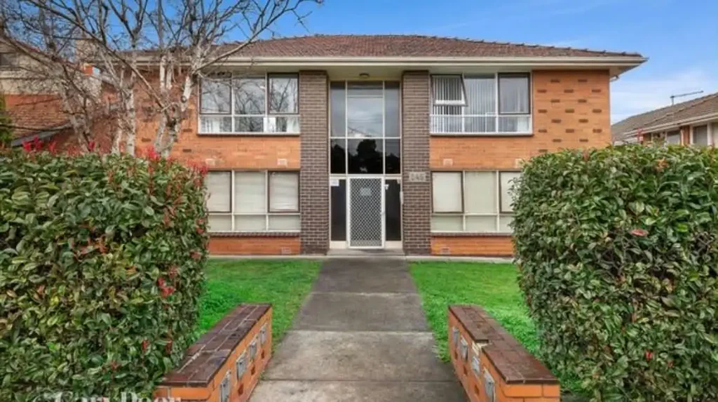 One-Bedroom Apartment in Prime Location