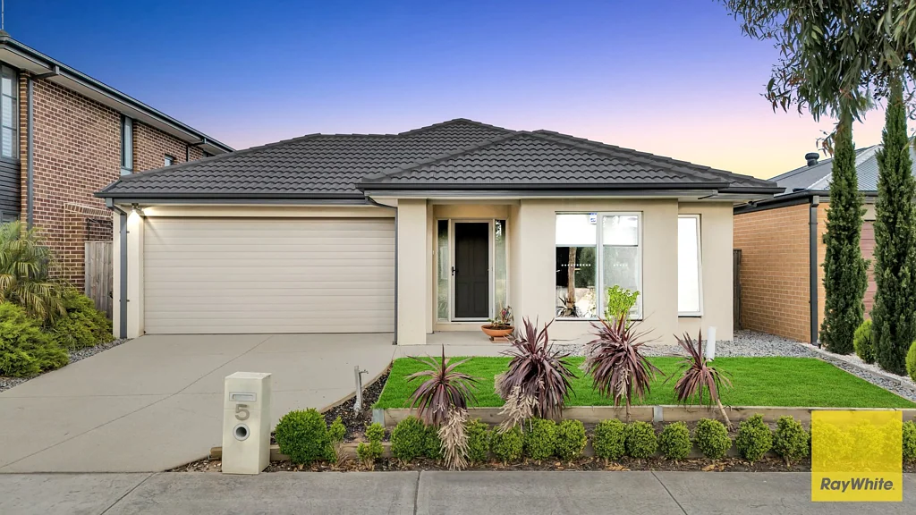 5 Sorrenberg Street, Point Cook, VIC 3030