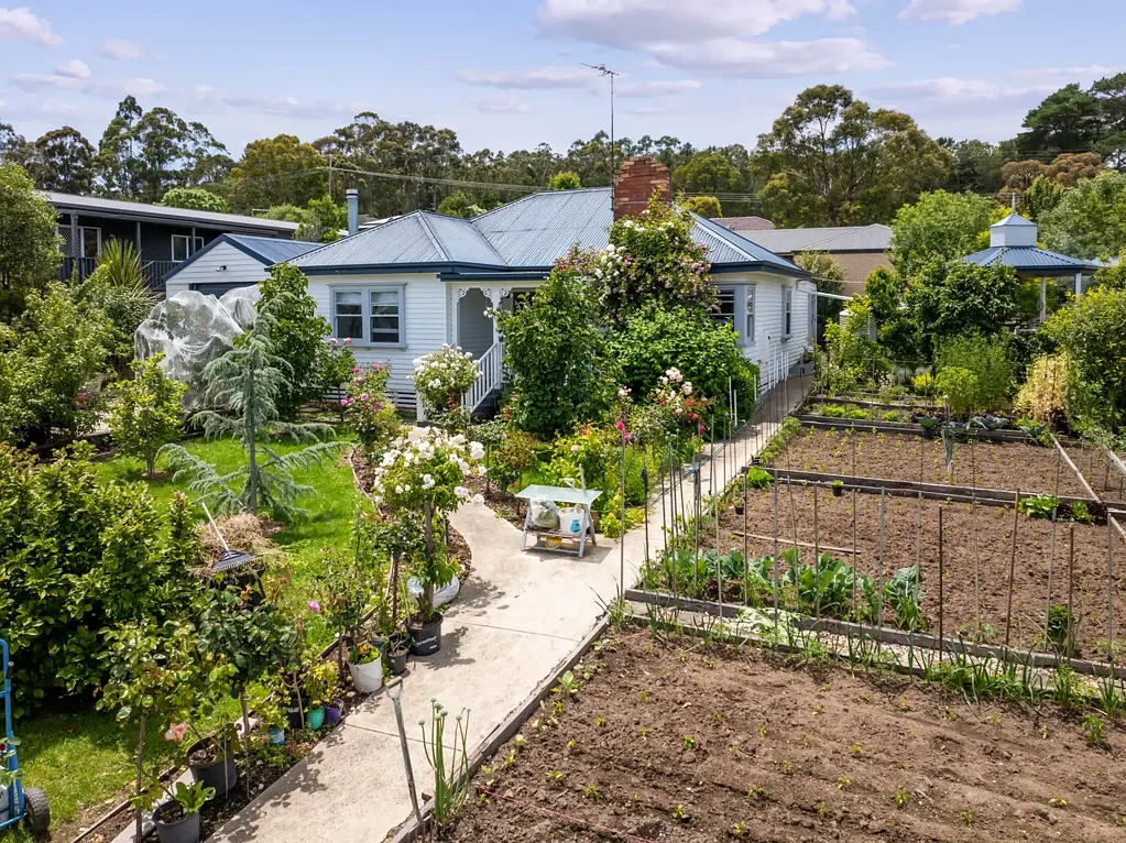 Creswick 3Kwarto Unique Self-Sustainable Property in the Heart of Creswick