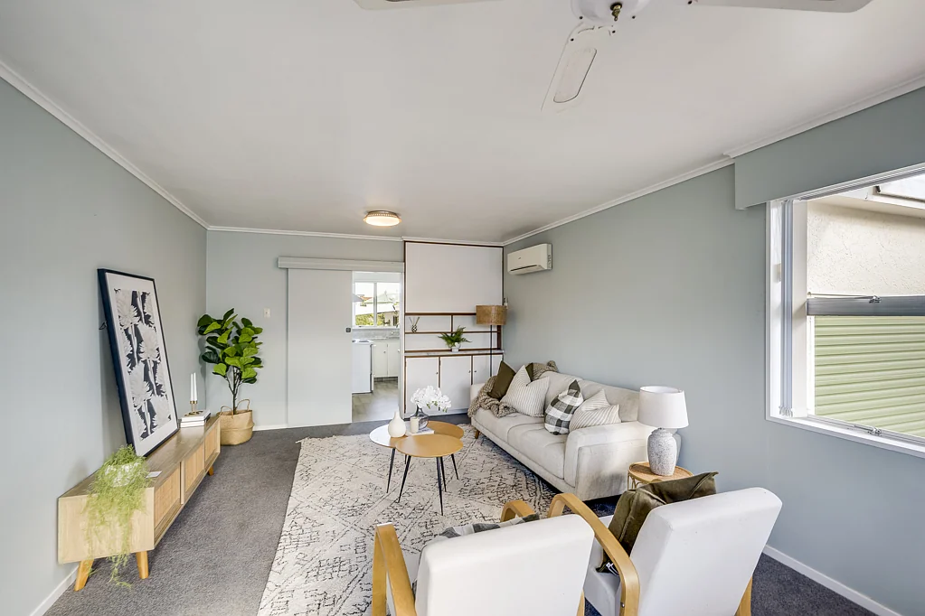 Napier South 2 Bedroom Tidy, Easy Care & Well-Located