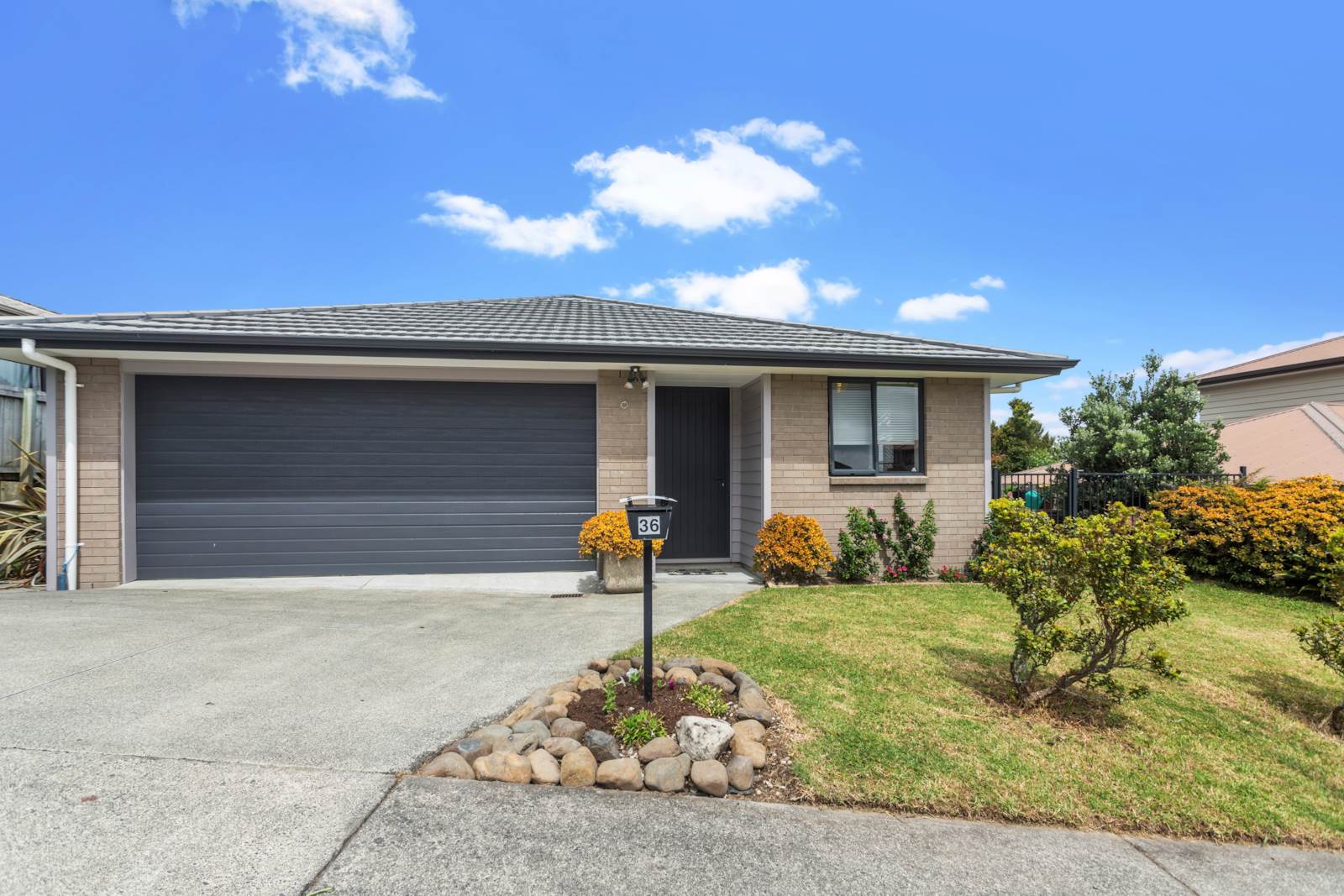 36 Denver Avenue, Sunnyvale, Auckland - Waitakere, 4 phòng ngủ, 0 phòng tắm, House