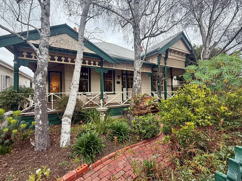 5 Roebuck Street, Newtown, VIC 3220