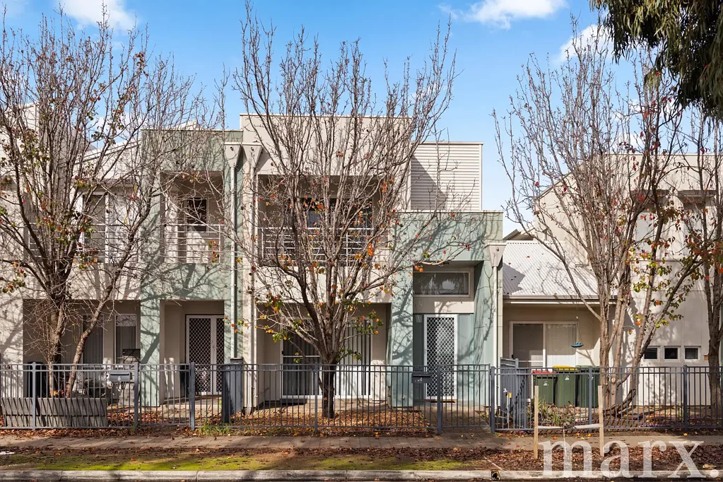 Munno Para 3房  Modern townhouse with so much to offer….