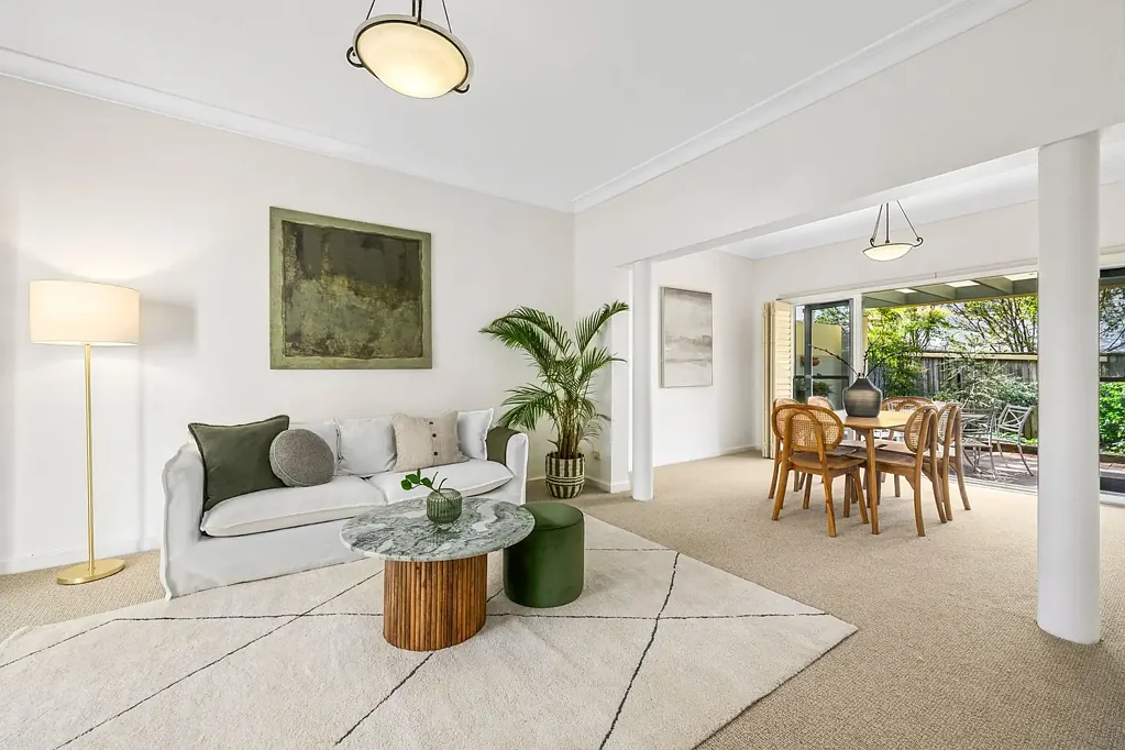 Mona Vale 3कमरा Spacious, Light-Filled Living with Private Outdoor Entertaining