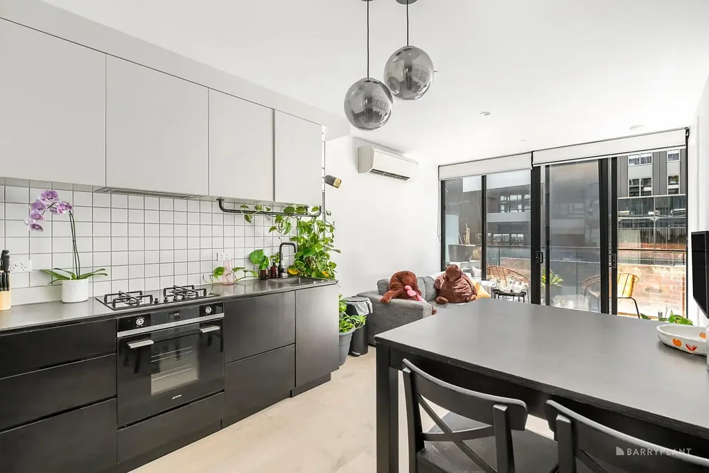 South Yarra 2ห้องนอน Live or Invest on the Doorstep of Iconic Chapel St