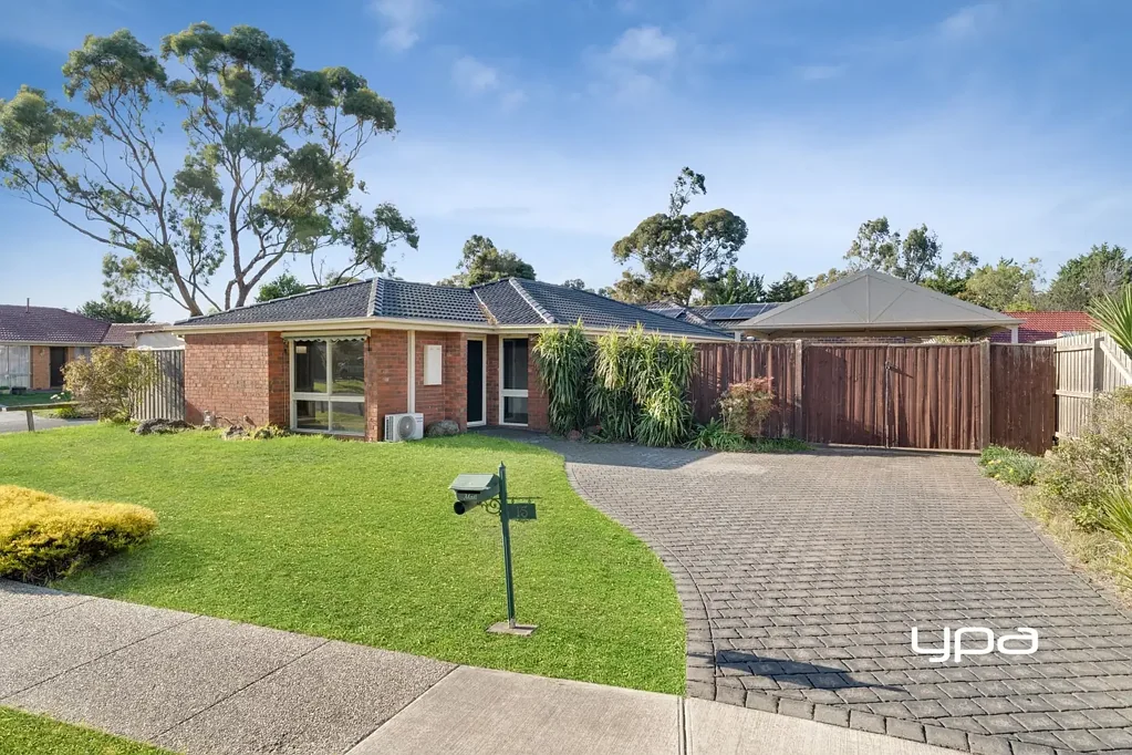 15 Muirfield Drive, Sunbury, VIC 3429