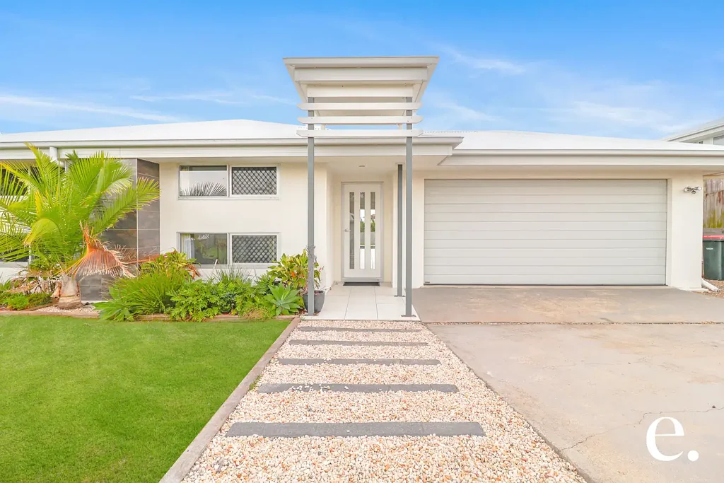 11 Namadgi Terrace, New Auckland, QLD 4680