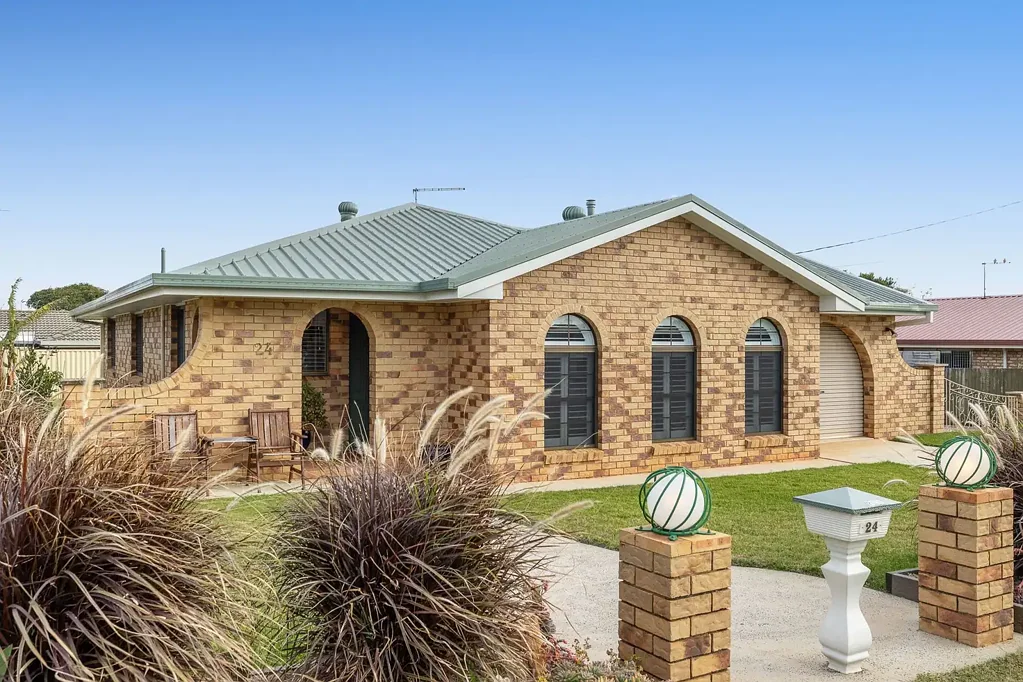 24 Brigalow Street, Newtown, QLD 4350