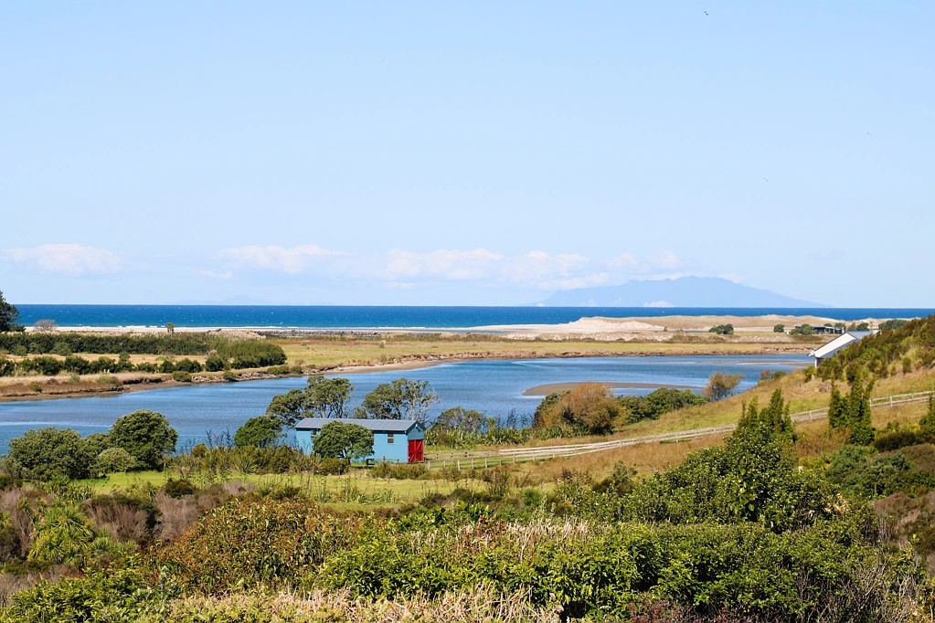 Waipu 4房  So very peaceful here. Embrace coastal living now