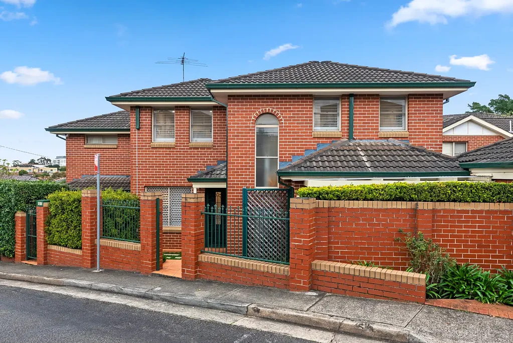 11/2 Barnstaple Lane, Five Dock, NSW 2046