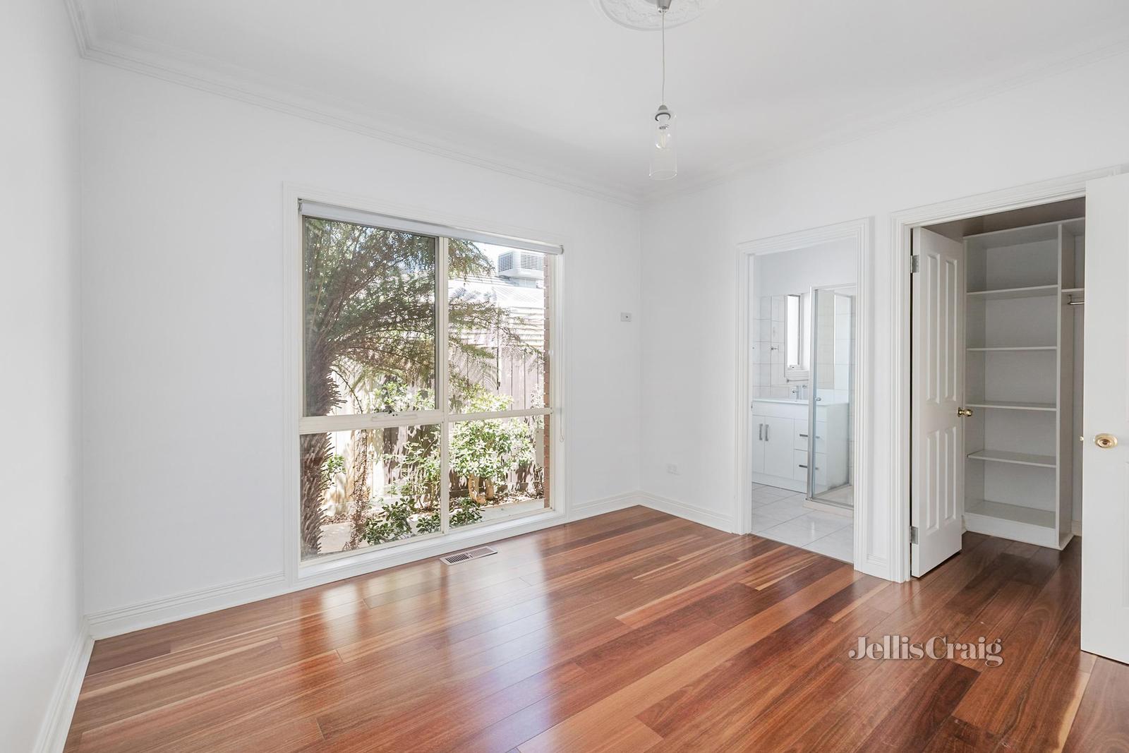 UNIT 2 42 MURRAY RD, MCKINNON VIC 3204, 0房, 0浴, House