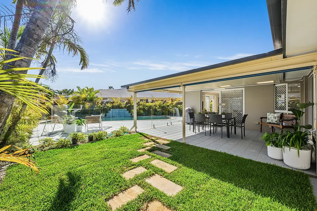 Helensvale 4બેડરૂમ Resort Style Living with a Low Maintenance Design!