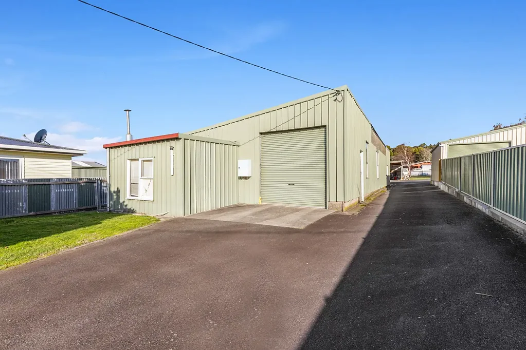 Aberdeen Expansive Lifestyle Block with Powered Shed, Workshop & Garden Oasis – Minutes from Devonport