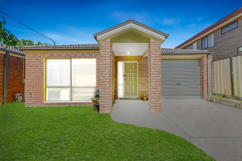 8 Mcfarlane Crescent, Dandenong, VIC 3175
