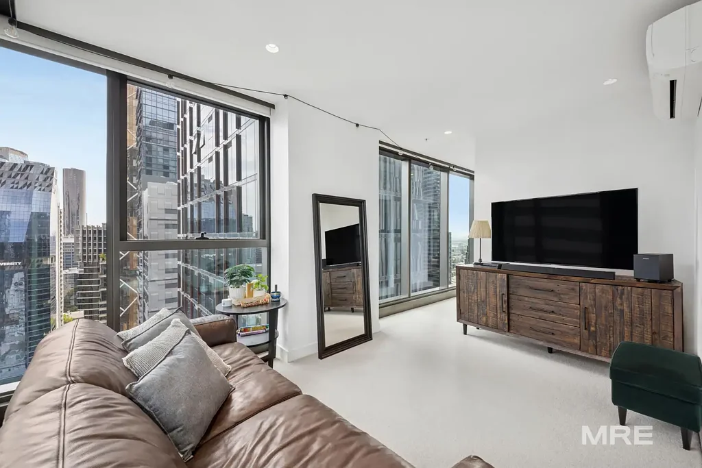 Light-filled living with city views