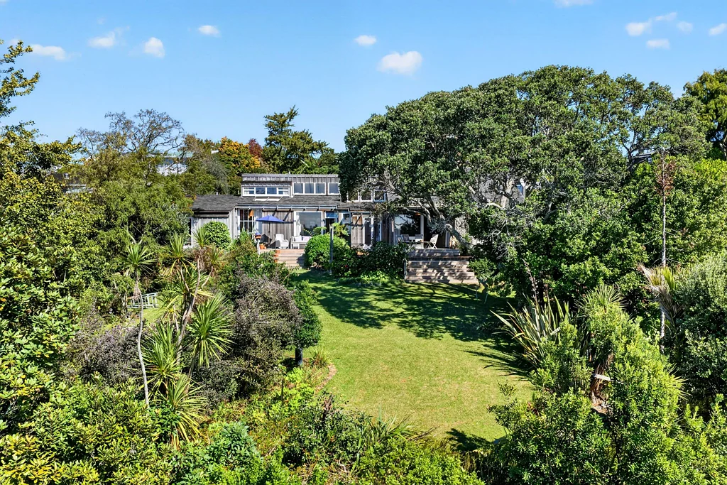 Takapuna 5બેડરૂમ Historic Lakefront Estate - Becroft House