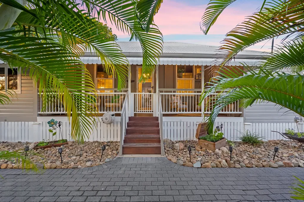 41 Ahearne Street, Hermit Park, QLD 4812