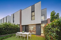 98/25 The Corso, North Lakes