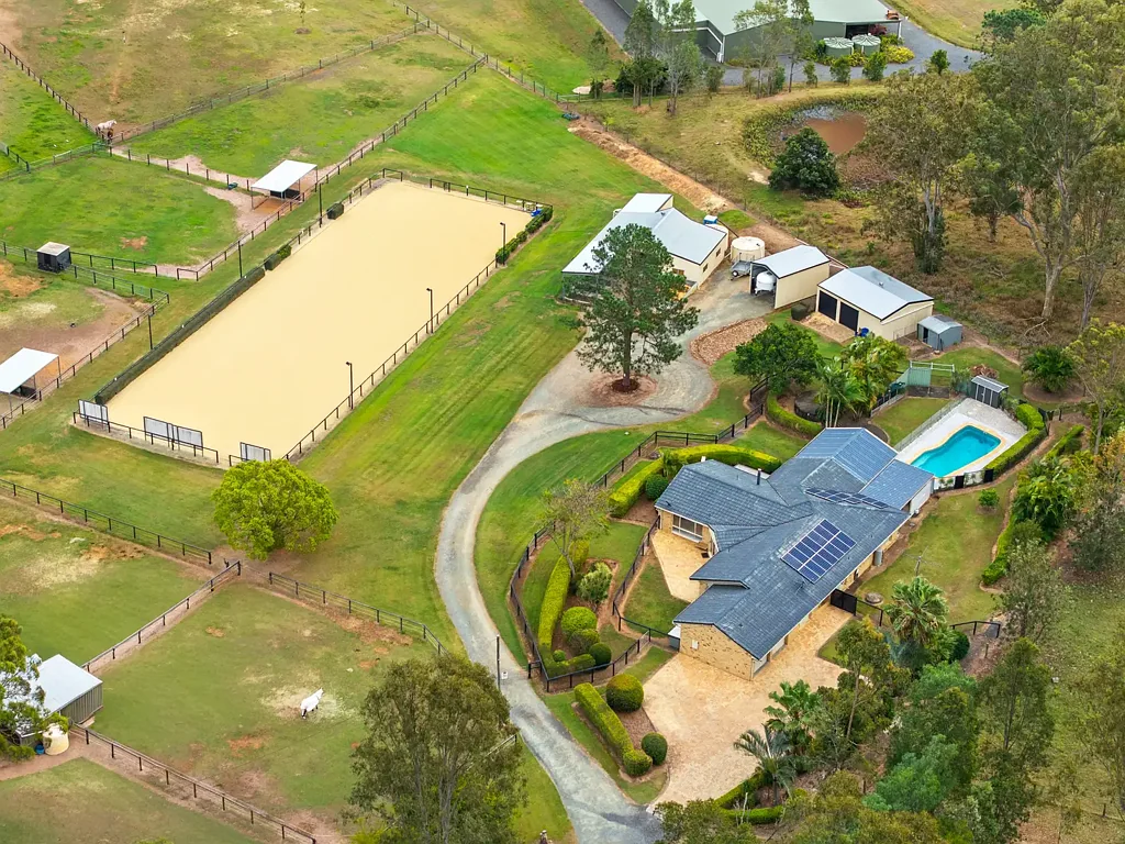 Tamborine 4Zimmer Exceptional Value! One of a kind Equestrian Estate